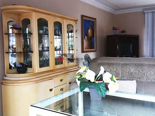 Sobrado com 239m² 3 quartos e 1 banheiro, à venda, no bairro Osvaldo Cruz em São Caetano do Sul