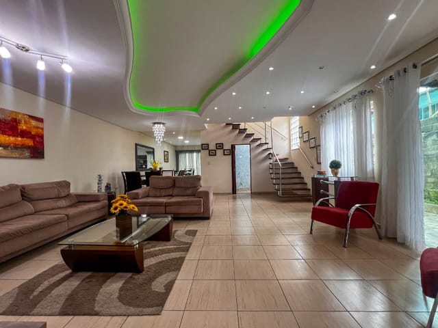 Foto do Sobrado - Sobrado para venda em Colônia com 3 quartos, sendo 1 suíte, 282m² | Lares e Andares Imóveis