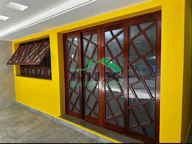 Sobrado com 380m² 7 quartos e 2 banheiros, à venda ou para alugar, no bairro Jordanópolis em São Bernardo do Campo