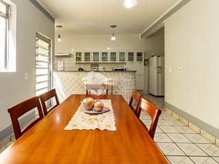 Foto do Sobrado-Sobrado para venda em Vila Yolanda com 4 quartos, sendo 2 suítes, 164m²