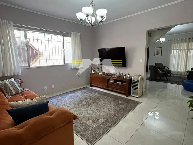 Sobrado com 184m² 3 quartos e 2 banheiros, à venda, no bairro Jardim Piqueroby em São Paulo