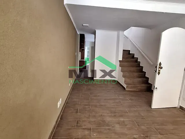 Sobrado com 250m² 3 quartos e 2 banheiros, à venda, no bairro Taboão em São Bernardo do Campo