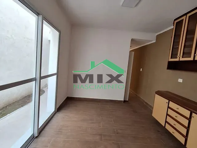 Sobrado com 250m² 3 quartos e 2 banheiros, à venda, no bairro Taboão em São Bernardo do Campo