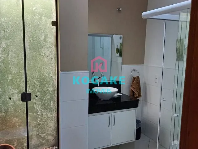 Sobrado com 172m² 4 quartos e 4 banheiros, à venda, no bairro Vila Jaboticabeira em Taubaté