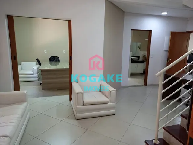 Sobrado com 172m² 4 quartos e 4 banheiros, à venda, no bairro Vila Jaboticabeira em Taubaté