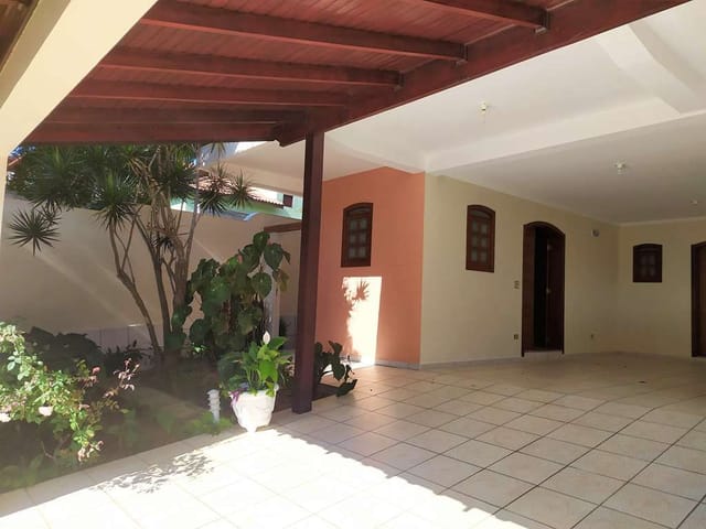 Sobrado com 360m² 4 quartos e 4 banheiros, à venda, no bairro Jardim Ipês em Cotia