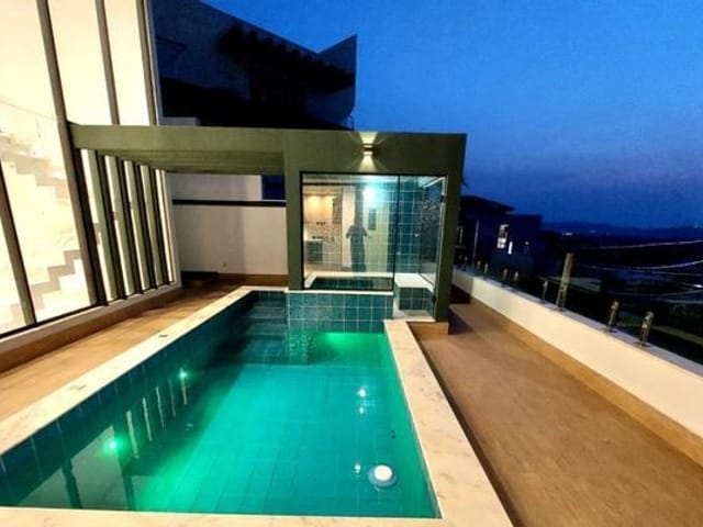 Foto do Sobrado - Sobrado com 4 dormitórios para alugar, 450 m² por R$ 19.400,00/mês - Condomínio Residencial Jaguary - São José dos Campos/SP | INDEPENDENCE NEGOCIOS IMOBILIARIOS LTDA