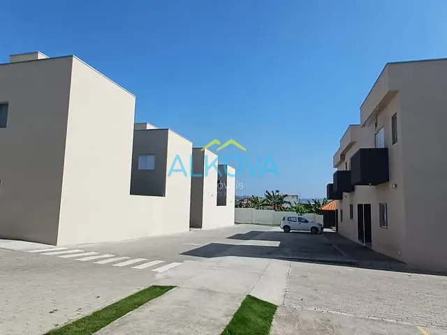 Sobrado com 108m² 2 quartos e 2 banheiros, à venda, no bairro Chácaras Araújo I em São José dos Campos