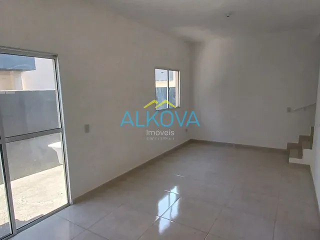 Sobrado com 108m² 2 quartos e 2 banheiros, à venda, no bairro Chácaras Araújo I em São José dos Campos