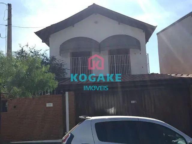 Sobrado com 350m² 4 quartos e 3 banheiros, à venda, no bairro Vila Tesouro em São José dos Campos