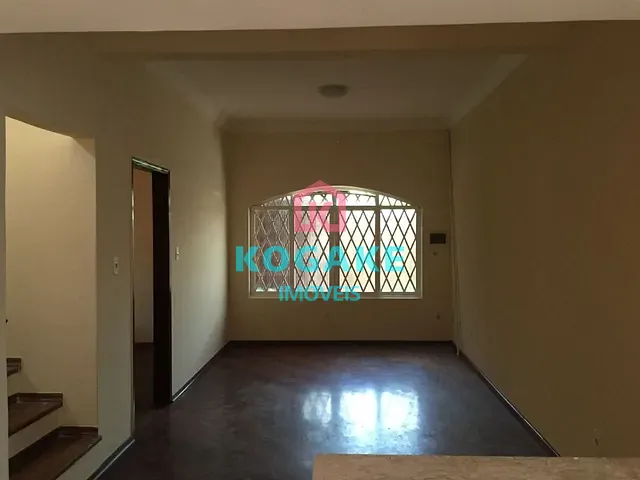 Sobrado com 350m² 4 quartos e 3 banheiros, à venda, no bairro Vila Tesouro em São José dos Campos