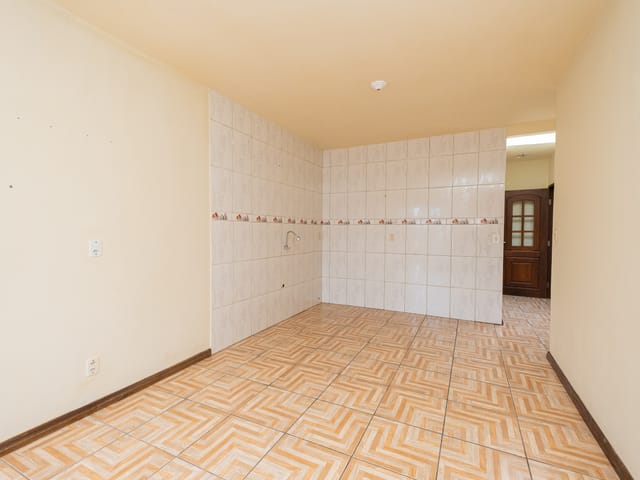 Casa 2 quartos e 1 banheiro, para alugar, no bairro Fragata em Pelotas
