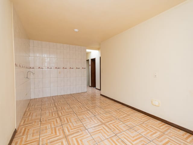 Casa 2 quartos e 1 banheiro, para alugar, no bairro Fragata em Pelotas