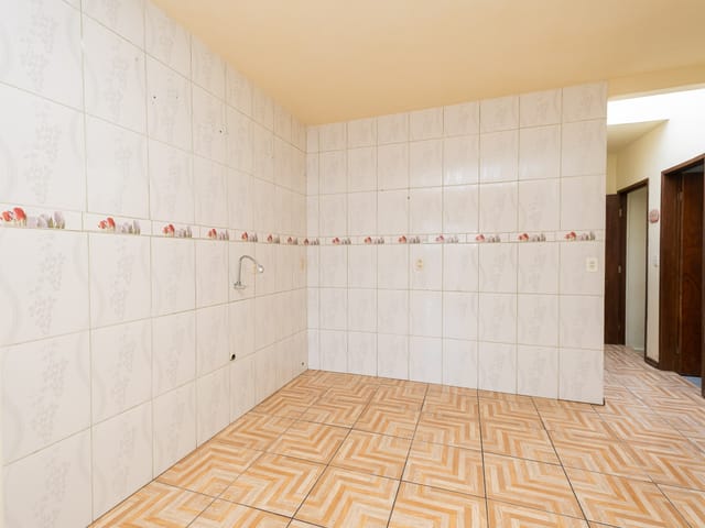 Casa 2 quartos e 1 banheiro, para alugar, no bairro Fragata em Pelotas