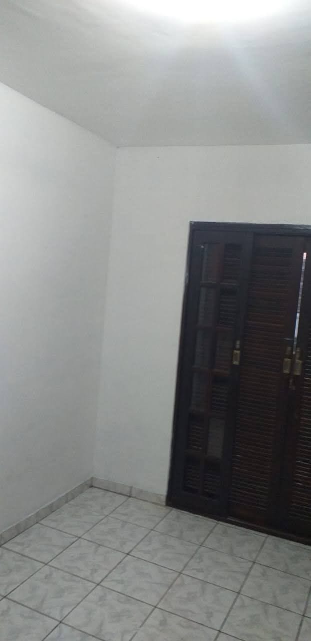 Sobrado com 2000m² 2 quartos e 2 banheiros, à venda, no bairro Jardim Arpoador em São Paulo
