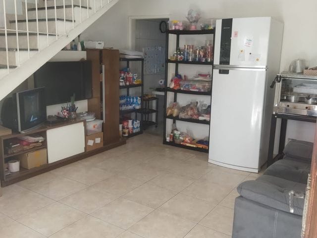 Sobrado com 2000m² 2 quartos e 2 banheiros, à venda, no bairro Jardim Arpoador em São Paulo