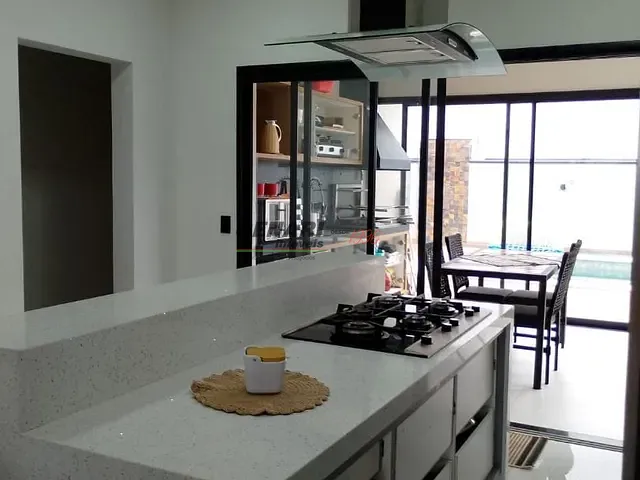 Sobrado com 420m² 4 quartos e 5 banheiros, à venda, no bairro Jardim Reserva Bom Viver de Indaiatuba em Indaiatuba