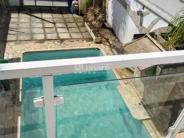 Sobrado com 125m² 3 quartos e 2 banheiros, à venda, no bairro Vila Brasileira em Mogi das Cruzes