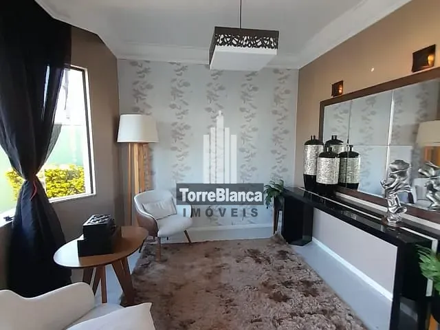 Sobrado com 462m² 3 quartos e 4 banheiros, à venda, no bairro Jardim Carvalho em Ponta Grossa
