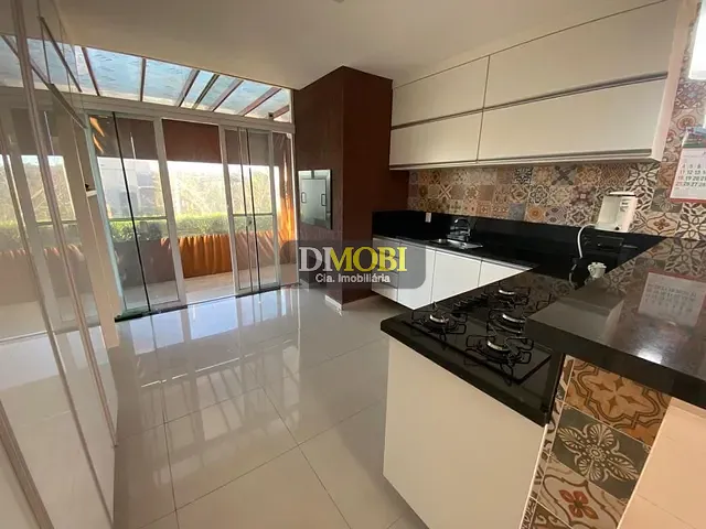Sobrado com 200m² 4 quartos e 3 banheiros, à venda, no bairro Cadiz em Gravataí