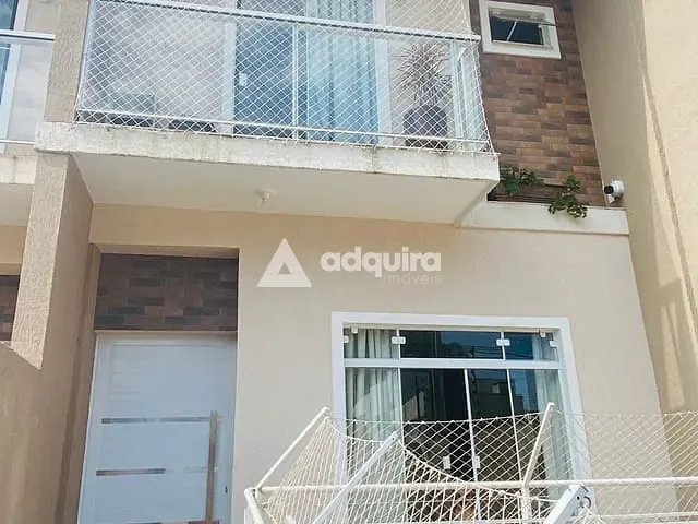 Sobrado 2 quartos e 2 banheiros, à venda, no bairro Oficinas em Ponta Grossa