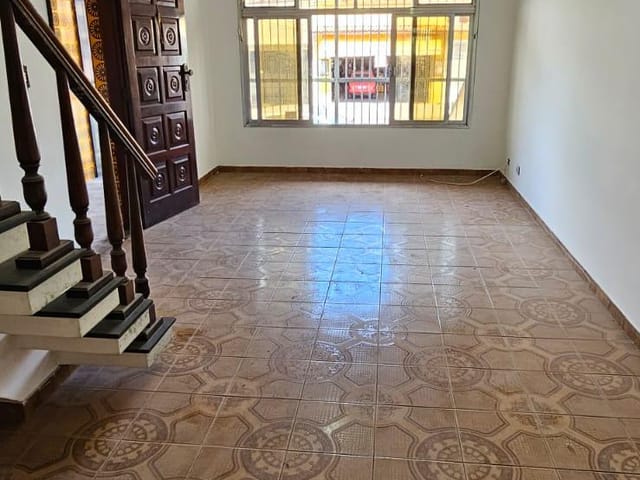 Foto do Casa - ** Á VENDA SOBRADO 181m² ÁREA CONTRUIDA POSSUI 3 DORMITÓRIOS E 6 VAGAS DE GARAGEM ** | Rocha Marqueze Imóveis