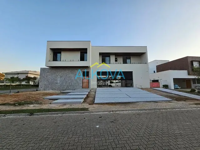 Sobrado com 1269m² 6 quartos e 9 banheiros, à venda, no bairro Condomínio Chácara Serimbura em São José dos Campos
