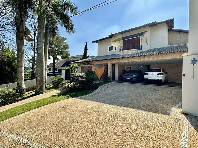 Sobrado com 1315m² 5 quartos e 7 banheiros, à venda, no bairro São Paulo II em Cotia