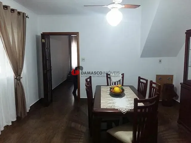 Sobrado com 201m² 3 quartos e 1 banheiro, à venda, no bairro Santa Maria em São Caetano do Sul