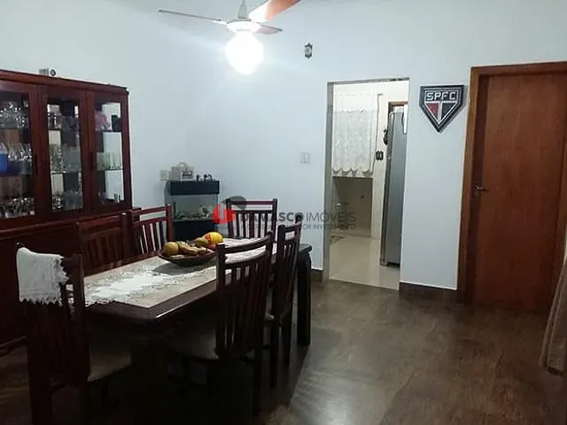 Sobrado com 201m² 3 quartos e 1 banheiro, à venda, no bairro Santa Maria em São Caetano do Sul