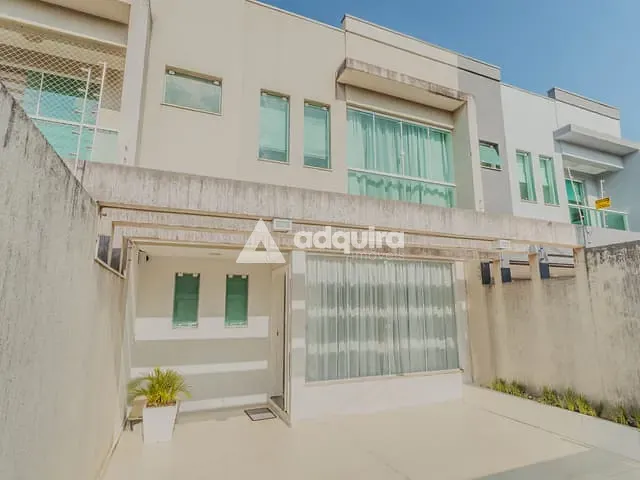 Sobrado 2 quartos e 3 banheiros, para alugar, no bairro Jardim Carvalho em Ponta Grossa