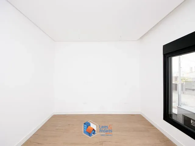 Sobrado com 189m² 3 quartos e 4 banheiros, à venda, no bairro Portais (Polvilho) em Cajamar