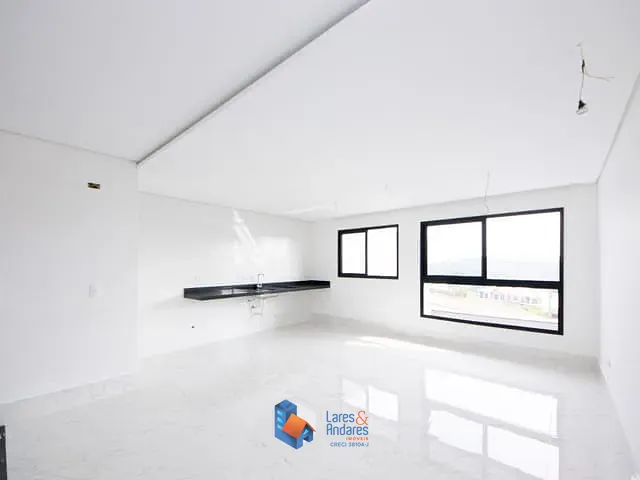 Sobrado com 189m² 3 quartos e 4 banheiros, à venda, no bairro Portais (Polvilho) em Cajamar