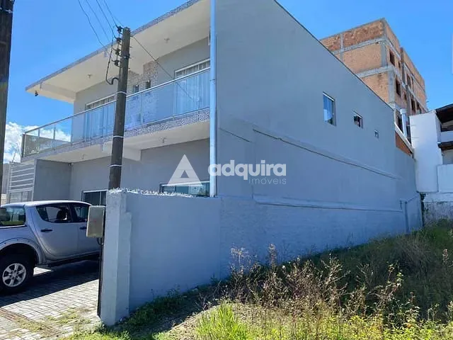 Sobrado 2 quartos e 4 banheiros, à venda, no bairro Balneário piçarras em Balneário Piçarras