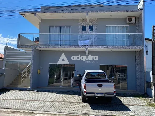 Sobrado 2 quartos e 4 banheiros, à venda, no bairro Balneário piçarras em Balneário Piçarras