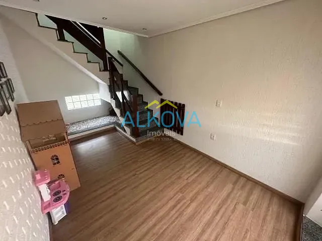 Sobrado com 520m² 4 quartos e 4 banheiros, à venda, no bairro Eugênio de Melo em São José dos Campos