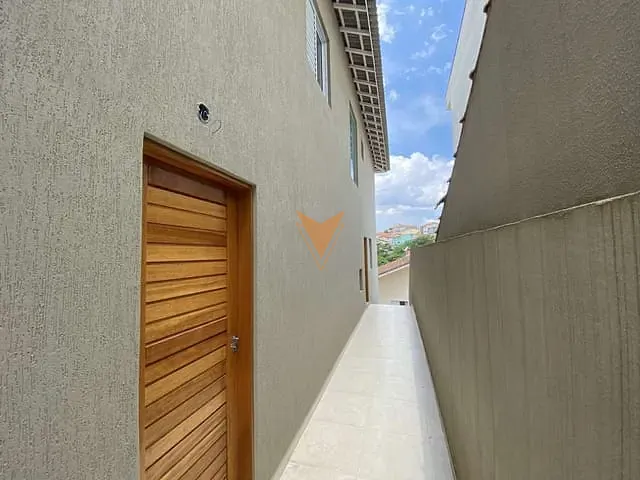 Sobrado com 125m² 3 quartos e 1 banheiro, à venda, no bairro Jardim Rio das Pedras em Cotia