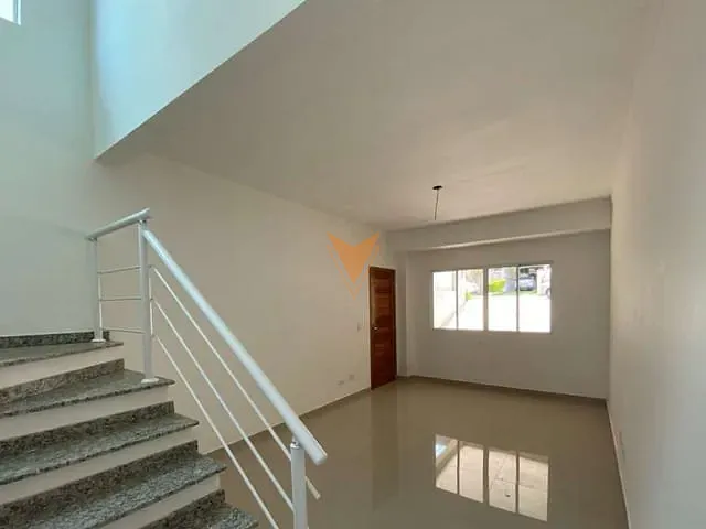 Sobrado com 125m² 3 quartos e 1 banheiro, à venda, no bairro Jardim Rio das Pedras em Cotia