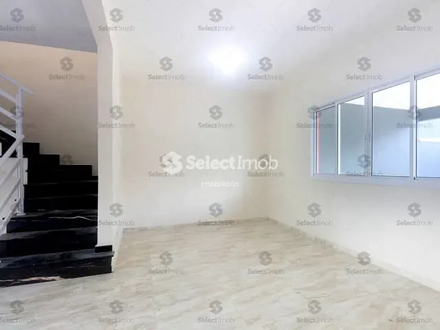 Sobrado com 150m² 3 quartos e 3 banheiros, à venda, no bairro Jardim Guapituba em Mauá