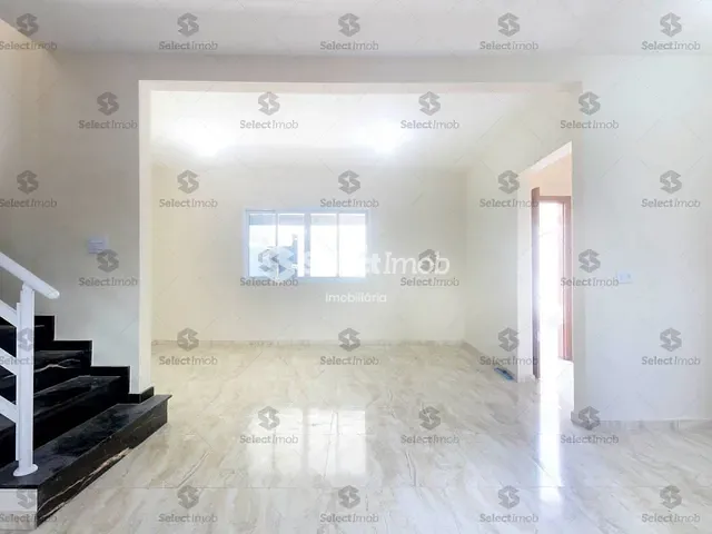 Sobrado com 150m² 3 quartos e 3 banheiros, à venda, no bairro Jardim Guapituba em Mauá