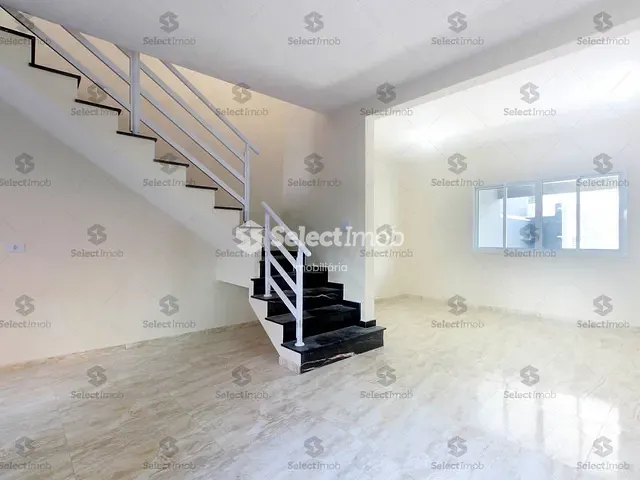 Sobrado com 150m² 3 quartos e 3 banheiros, à venda, no bairro Jardim Guapituba em Mauá