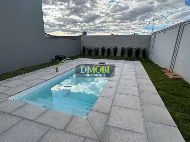 Sobrado com 200m² 3 quartos e 1 banheiro, à venda, no bairro Centro em Gravataí