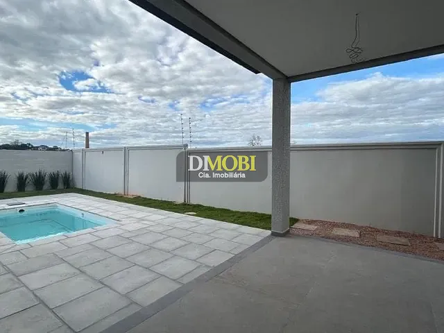Sobrado com 200m² 3 quartos e 1 banheiro, à venda, no bairro Centro em Gravataí