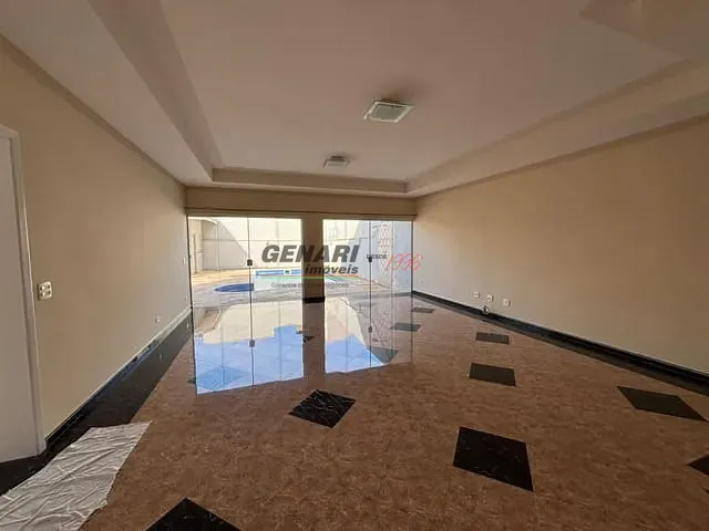 Sobrado com 360m² 3 quartos e 3 banheiros, para alugar, no bairro Jardim Villa Romana em Indaiatuba