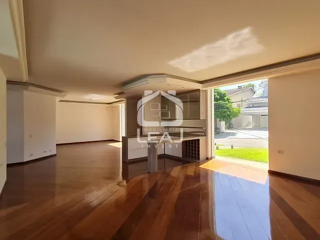 Sobrado com 850m² 5 quartos e 8 banheiros, à venda, no bairro Alphaville em Santana de Parnaíba