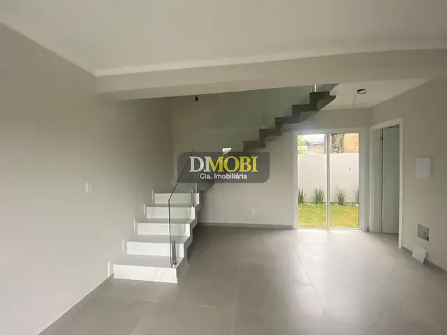 Sobrado com 85m² 2 quartos e 1 banheiro, à venda, no bairro Santa Cruz em Gravataí
