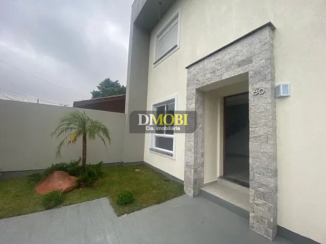 Sobrado com 85m² 2 quartos e 1 banheiro, à venda, no bairro Santa Cruz em Gravataí
