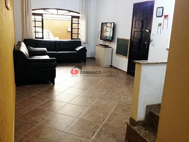 Sobrado com 155m² 3 quartos e 1 banheiro, à venda, no bairro Santa Terezinha em São Bernardo do Campo
