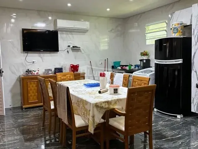 Sobrado com 120m² 4 quartos e 3 banheiros, à venda, no bairro Jardim São Lourenço em Bertioga