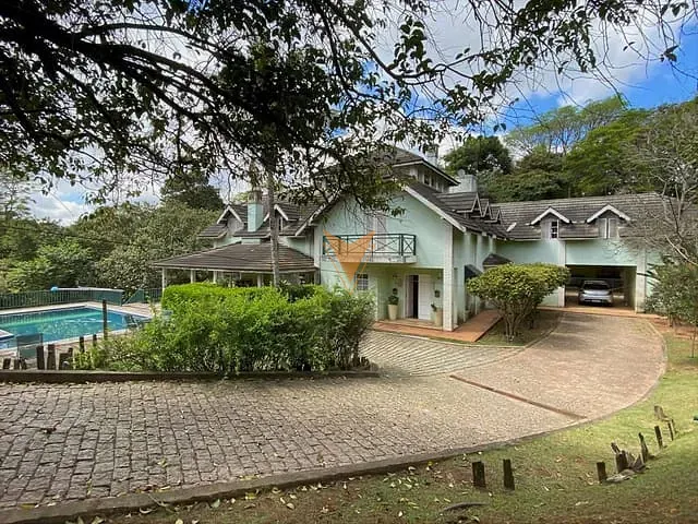 Sobrado com 3136m² 4 quartos e 6 banheiros, à venda, no bairro Chácara Santa Lúcia dos Ypes em Carapicuíba